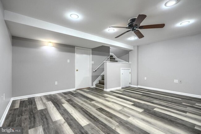 Building Photo - 9 Guinevere Ct