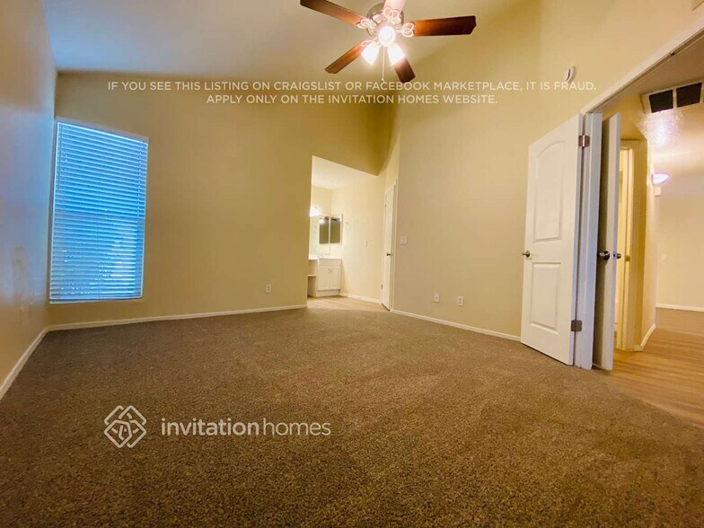 Building Photo - 1311 W Straford Dr