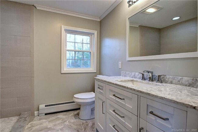 Building Photo - 29 Horseshoe Dr