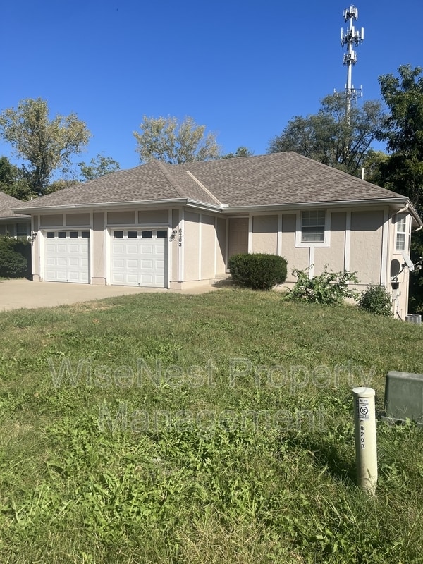 Building Photo - 8203 Woodson Dr