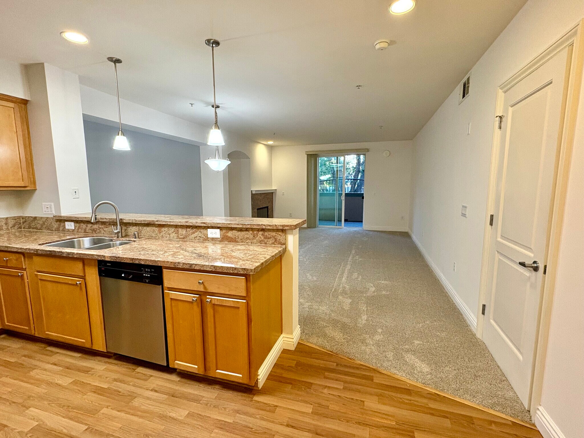 Building Photo - 1310 Creekside Dr