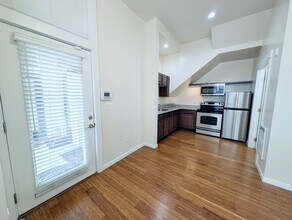 Building Photo - The Norm Appartments