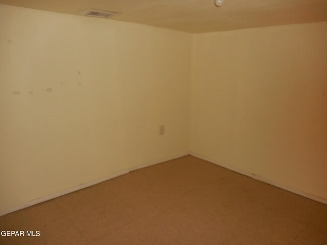 Building Photo - 3600 John Henry St