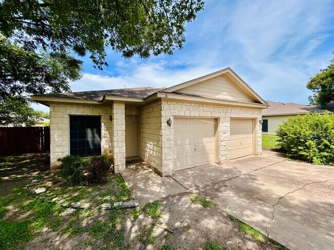 Building Photo - 12303 Abney Dr