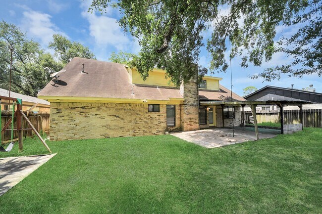 Building Photo - 9131 Rentur Dr