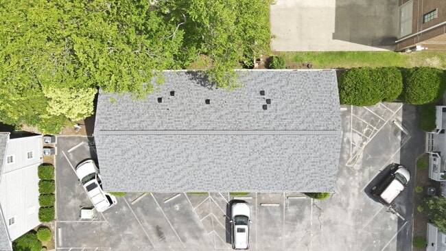 Building Photo - 328 River Walk Dr