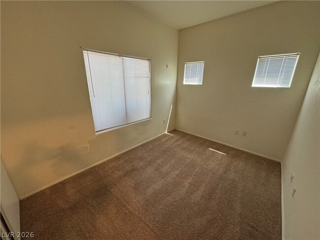 Building Photo - 2305 W Horizon Ridge Pkwy