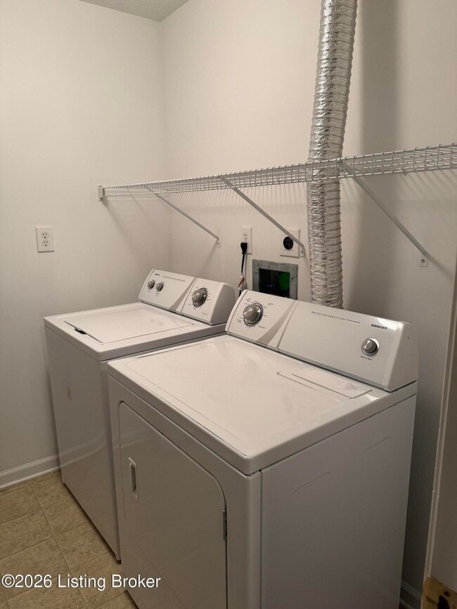 Building Photo - 12102 Redspire Drive