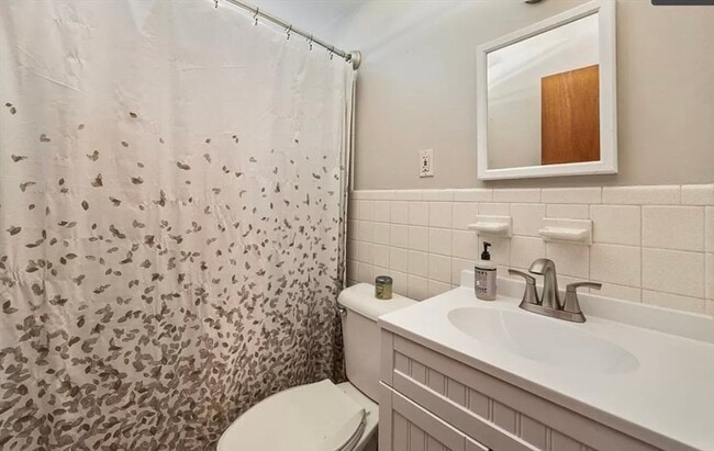 Building Photo - 11 Boyden St