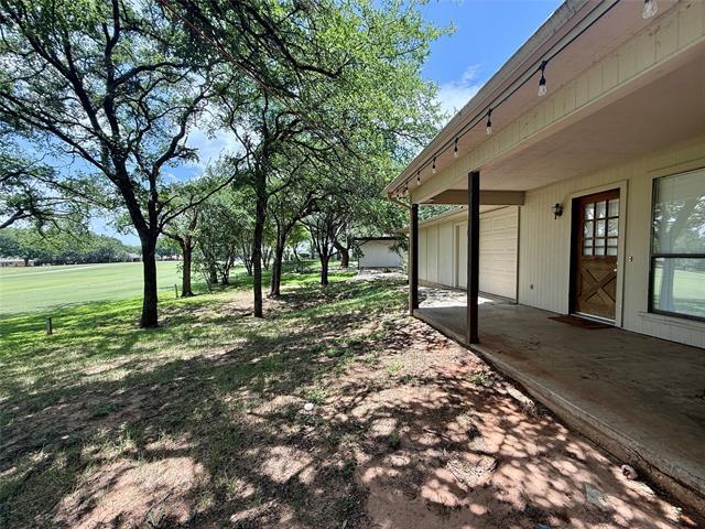 Building Photo - 4011 Fairway Dr