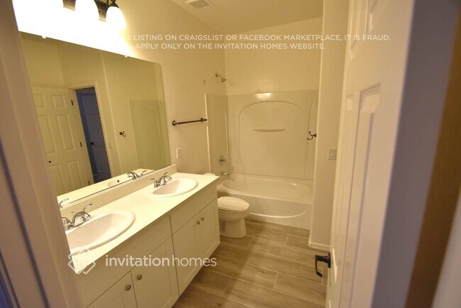 Building Photo - 7154 S Balboa Ct