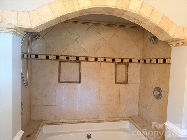 Building Photo - 5226 Indian Trail Fairview Rd