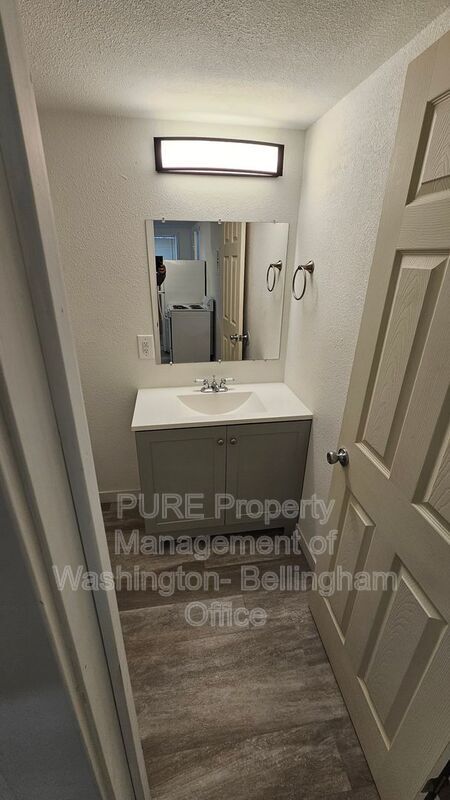 Building Photo - 625 N Garden St