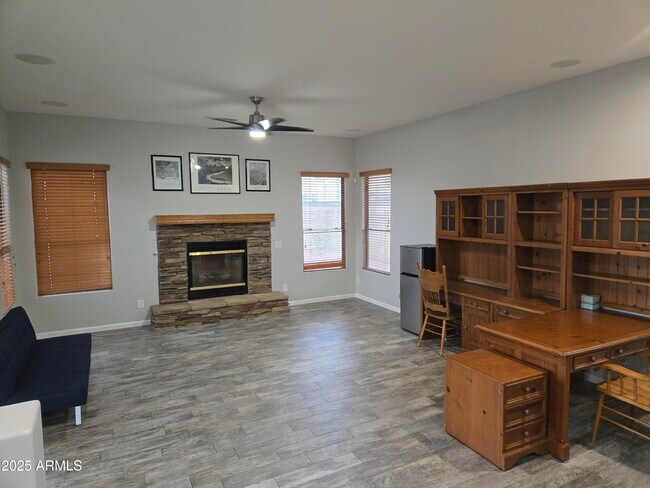 Building Photo - 16376 W Roosevelt St