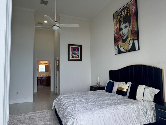 Building Photo - 200 Ocean Crest Dr