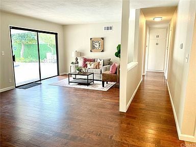 Building Photo - 23010 Sunset Crossing Rd