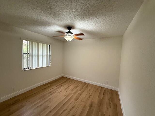 Building Photo - 1603 Hollyhock Rd