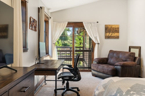 Building Photo - 10175 Annies Loop
