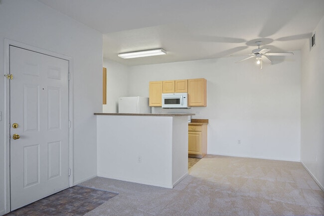 Building Photo - 8250 GRAND CANYONUNIT