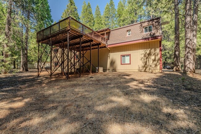Building Photo - Pioneer Home