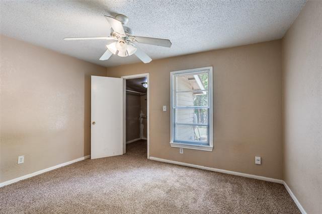 Building Photo - 1407 Helen Cir