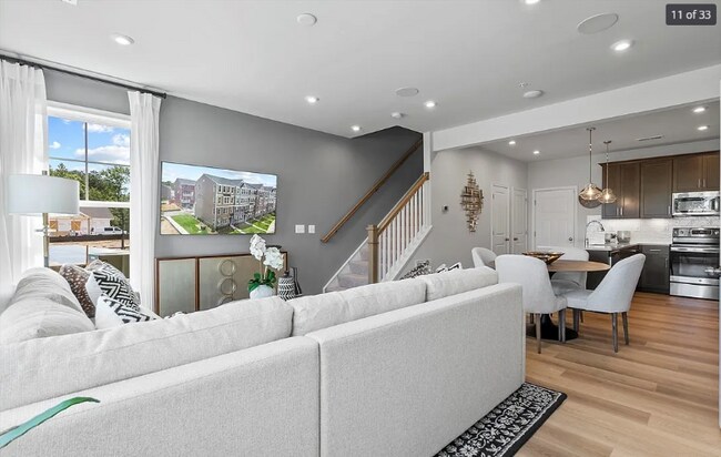 Building Photo - 9218 Magellan Pkwy