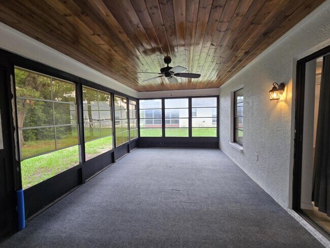Building Photo - 1420 Mariner Blvd
