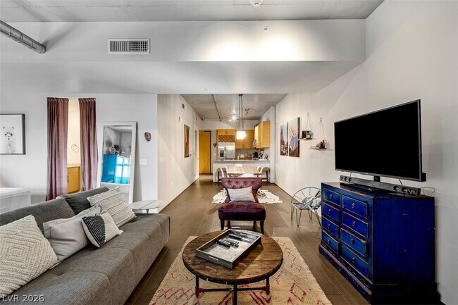 Building Photo - 353 E Bonneville Ave