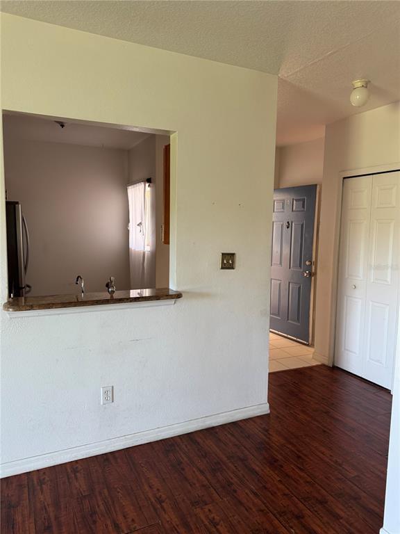 Building Photo - 495 Las Cortes Ln