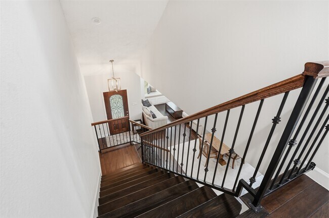 Building Photo - 1427 Scharpe St