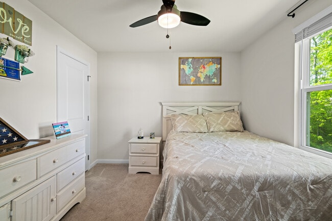 Building Photo - 21012 Baileys Grove Dr