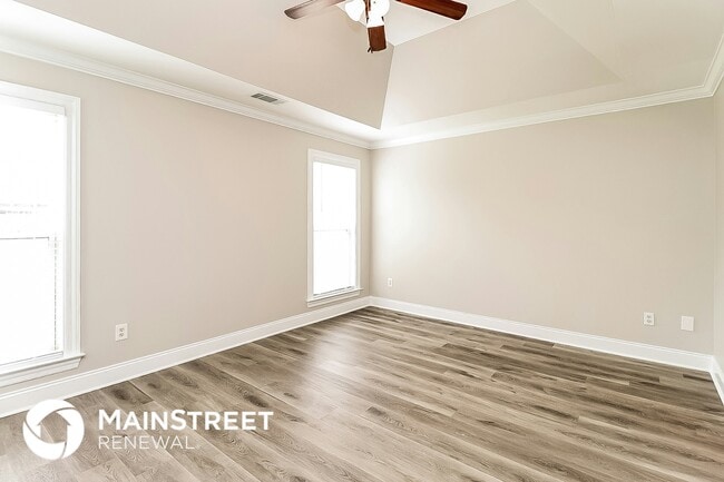 Building Photo - 212 Falling Waters Way