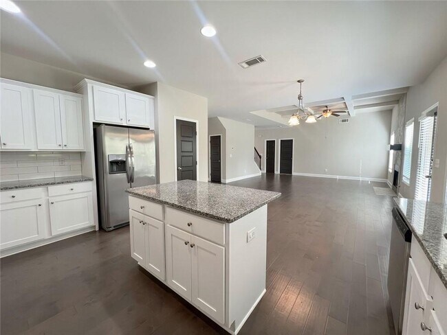 Building Photo - 1721 Cobblefield Cir