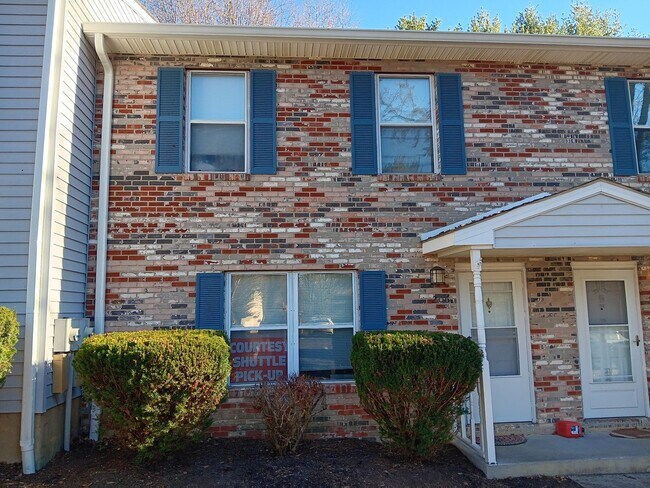 Building Photo - 206 Janie Ln