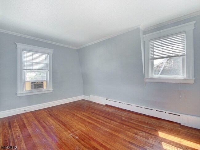 Building Photo - 158 Lexington Ave