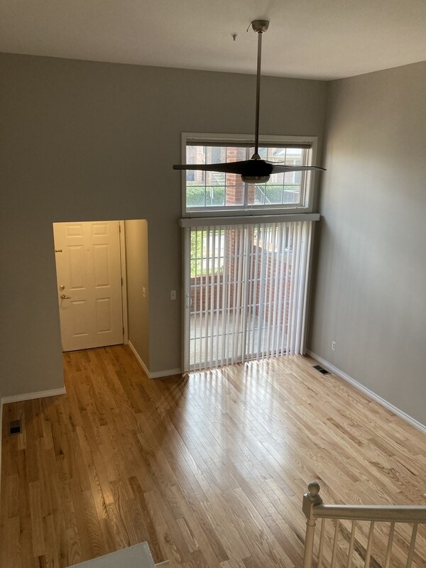 Building Photo - 2885 Barclay Way