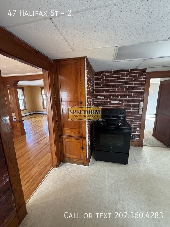 Building Photo - 47 Halifax St