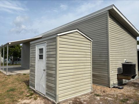 Building Photo - 6100 Madeira Ave