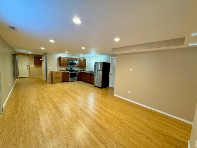 Building Photo - 8291 Water Oak Dr