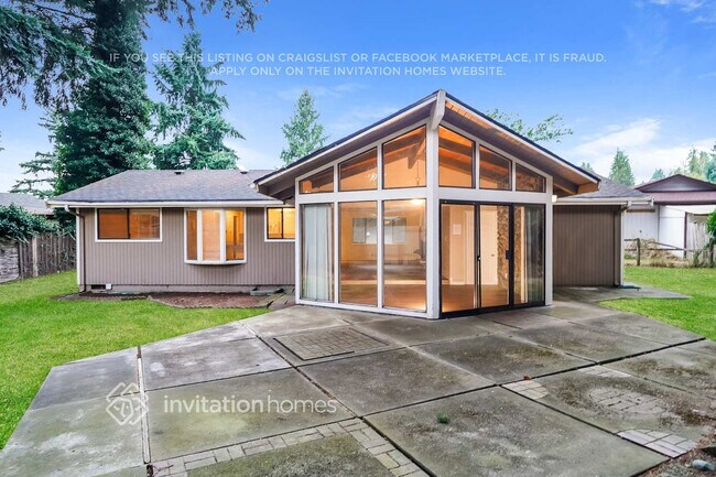 Building Photo - 14719 104th Ave E