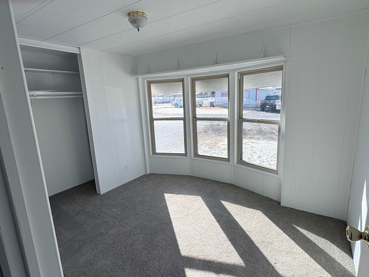 Building Photo - 2230 N Whispering Pnes Dr