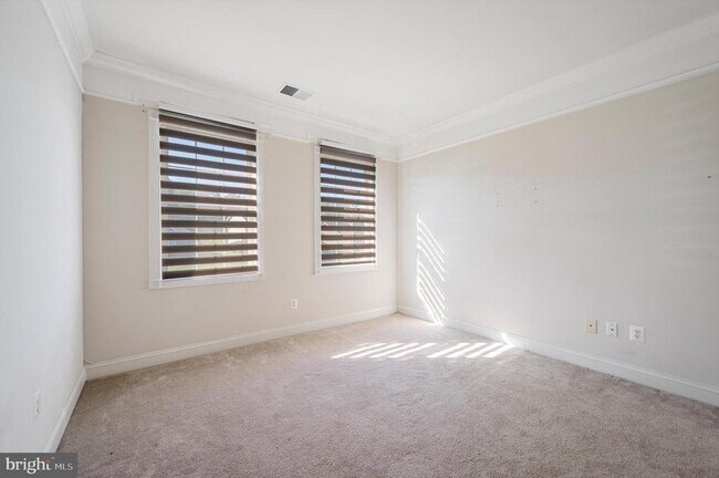 Building Photo - 604 Masters Dr