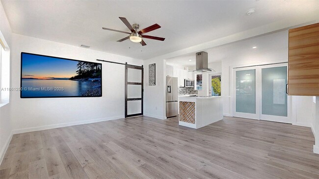 Building Photo - 6760 SW 19th St