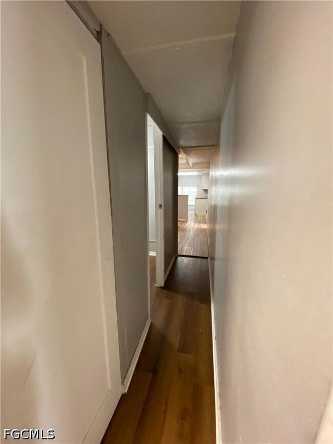 Building Photo - 2210 Cantor Ln