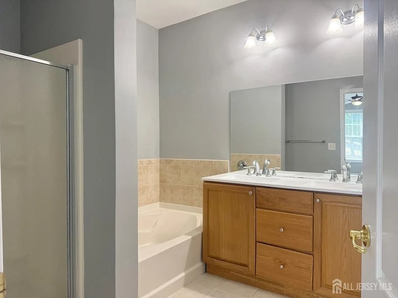 Building Photo - 3223 Edward Stec Blvd