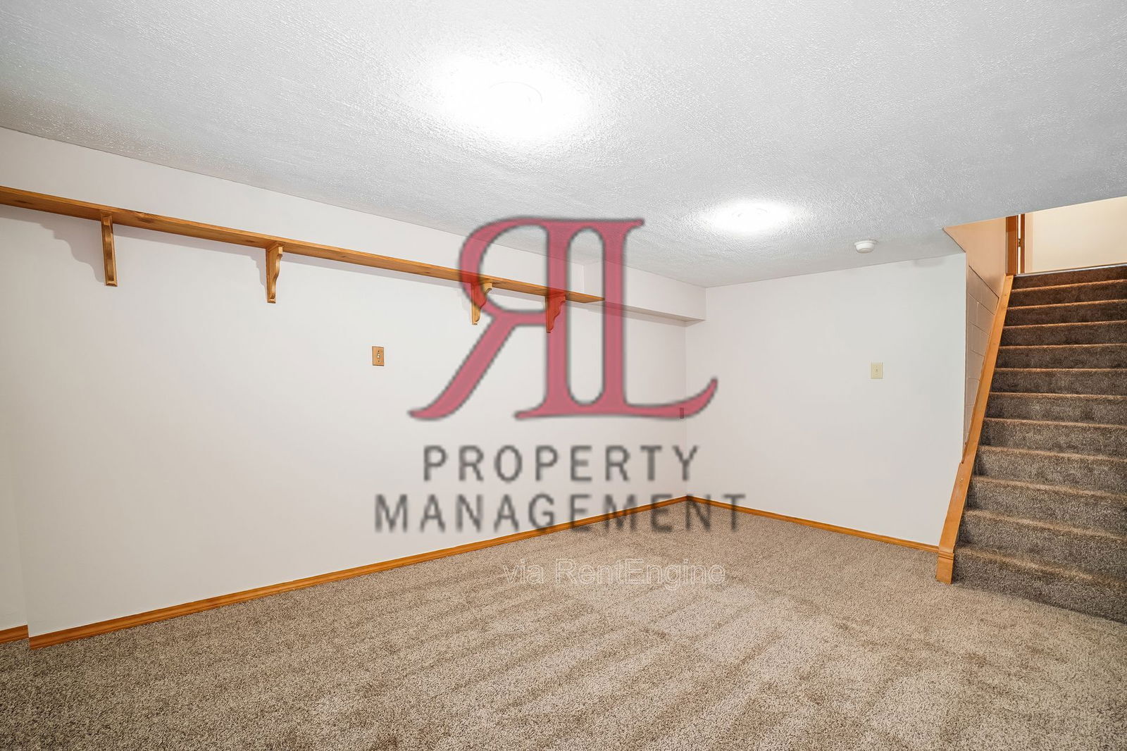 Building Photo - 3180 Omega Dr