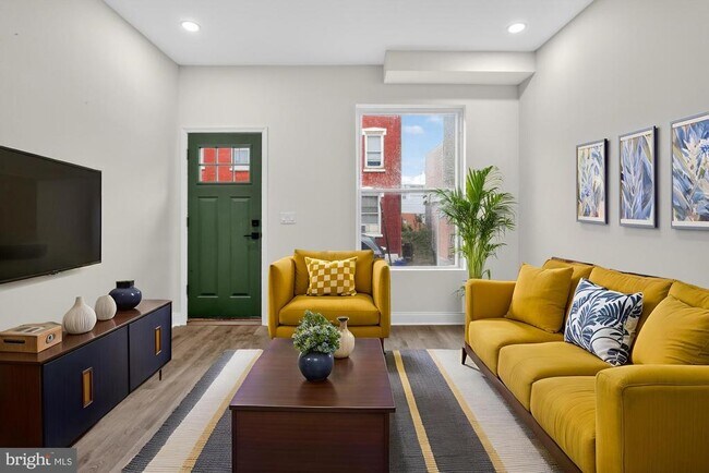 Building Photo - 2447 Turner St