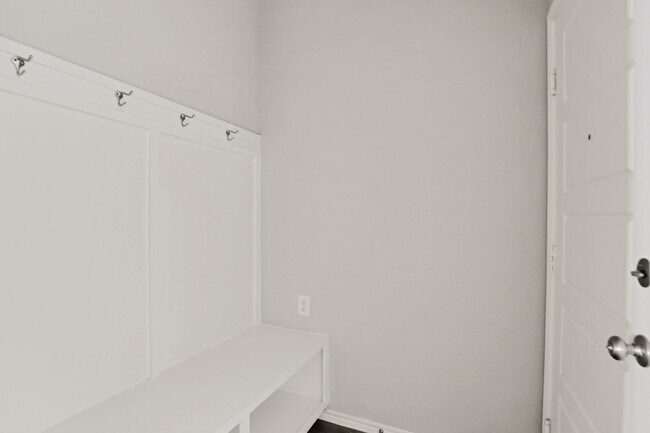 Building Photo - 9313 Aggie Run