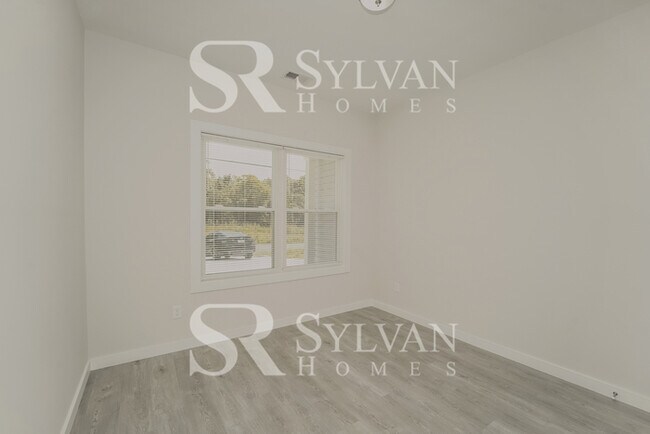 Building Photo - 8621 Reedy Creek Rd