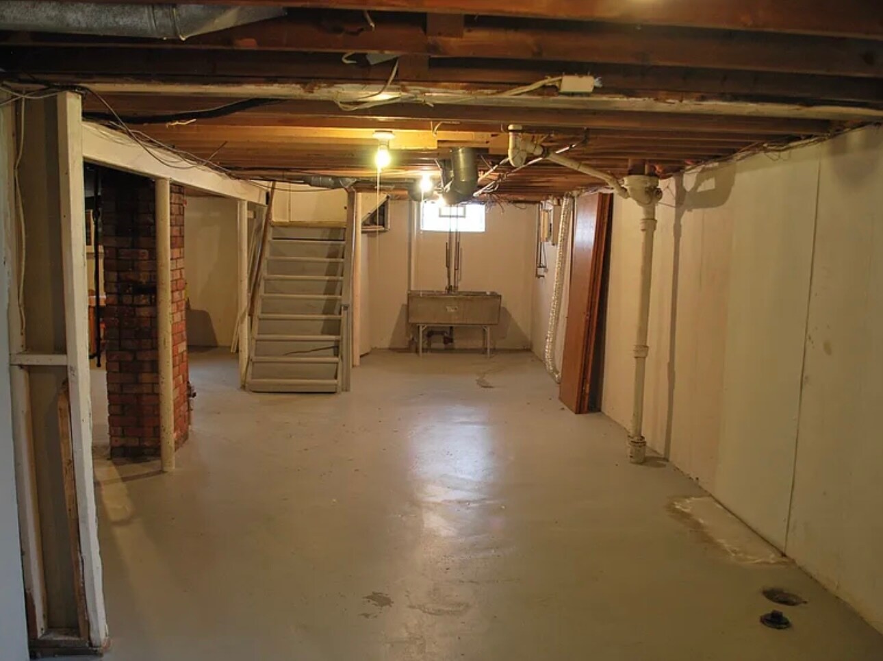 Building Photo - 11401 Mayfield St